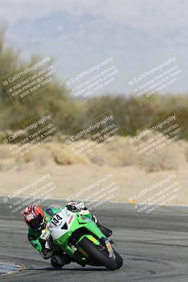 media/Dec-07-2025-CVMA (Sun) [[3e7d2de5dc]]/Race 8-Middleweight Shootout/